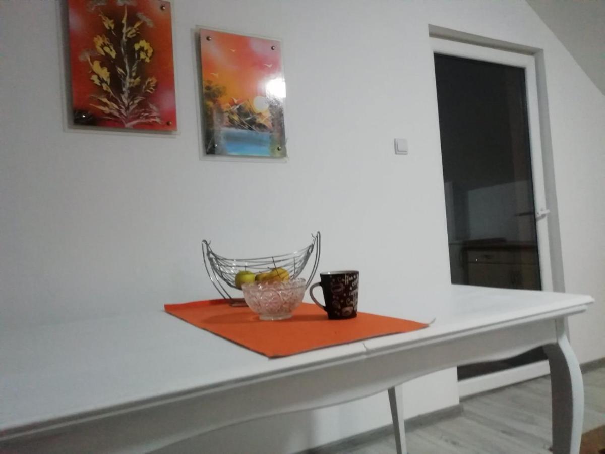 Apartman Salus Tuzla Exterior foto